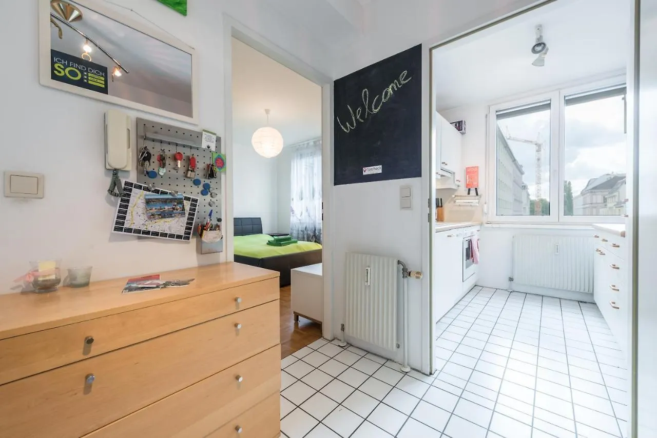 Apt Grohgasse Nahe U Bahn Vienna 0*,  Austria